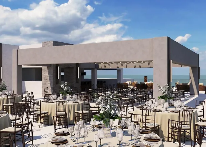 Resort Royalton Splash Riviera Cancun, An Autograph Collection