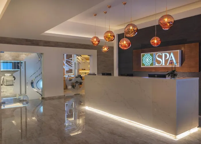 Royalton Splash Riviera Cancun, An Autograph Collection Resort