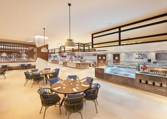 Royalton Splash Riviera Cancun, An Autograph Collection Resort
