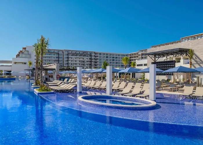 Resort Royalton Splash Riviera Cancun, An Autograph Collection