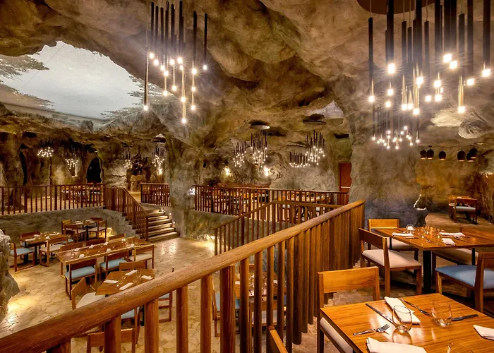 Resort Royalton Splash Riviera Cancun, An Autograph Collection 5*