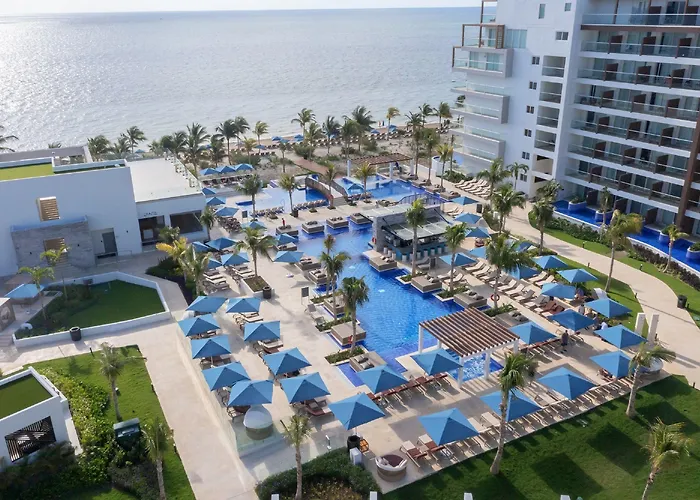 Resort Royalton Splash Riviera Cancun, An Autograph Collection